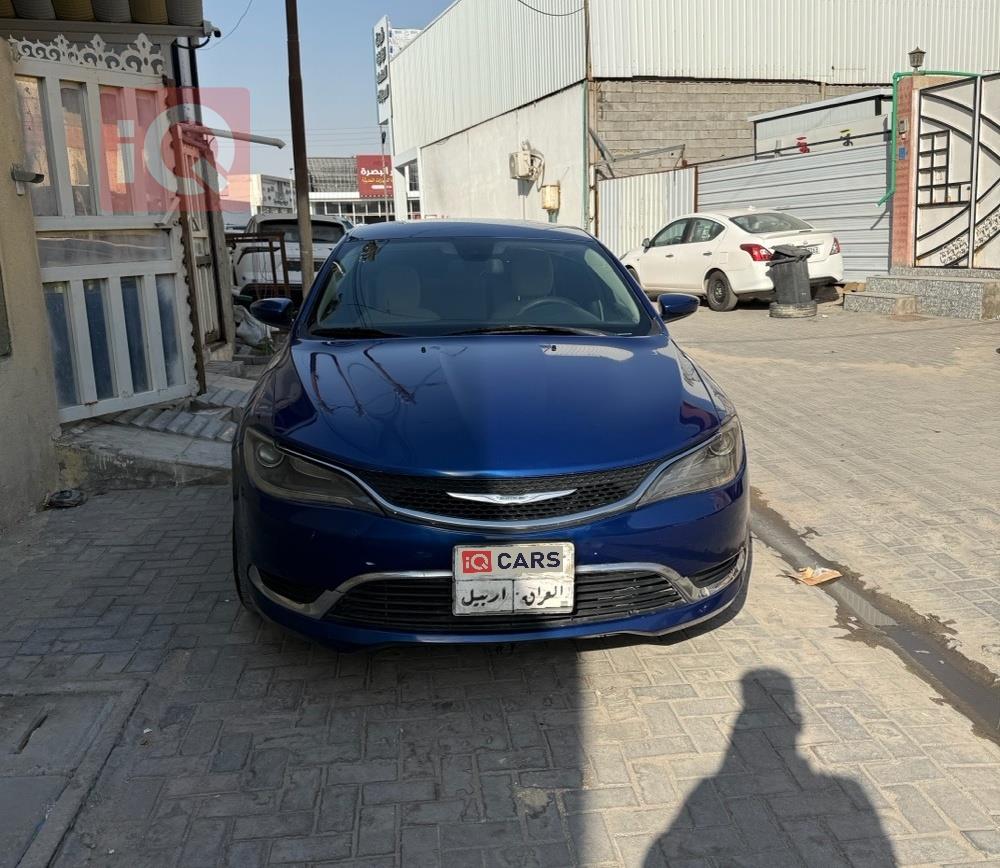 Chrysler 200